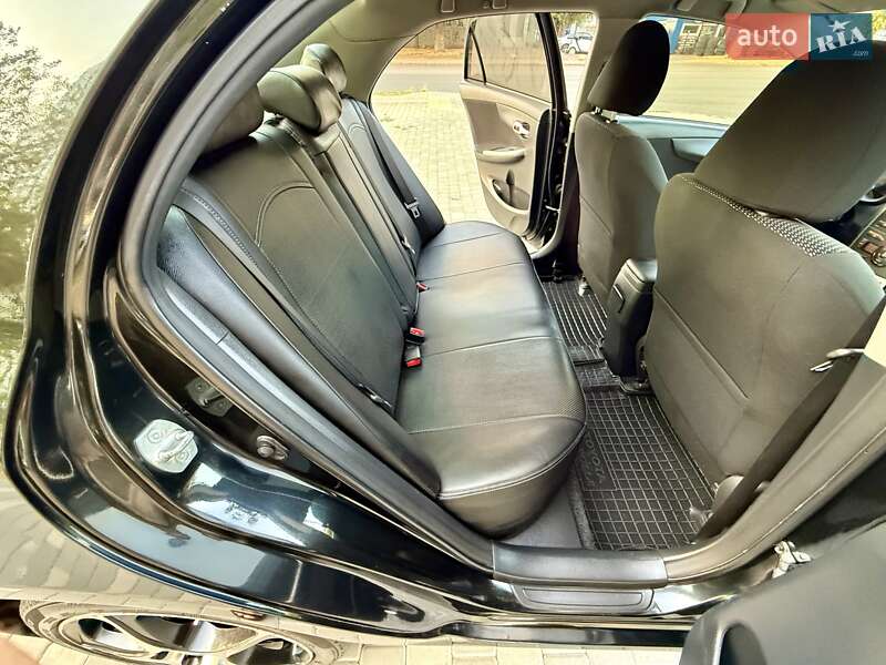 Седан Toyota Corolla 2013 в Одессе