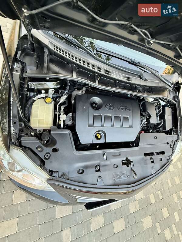 Седан Toyota Corolla 2013 в Одессе