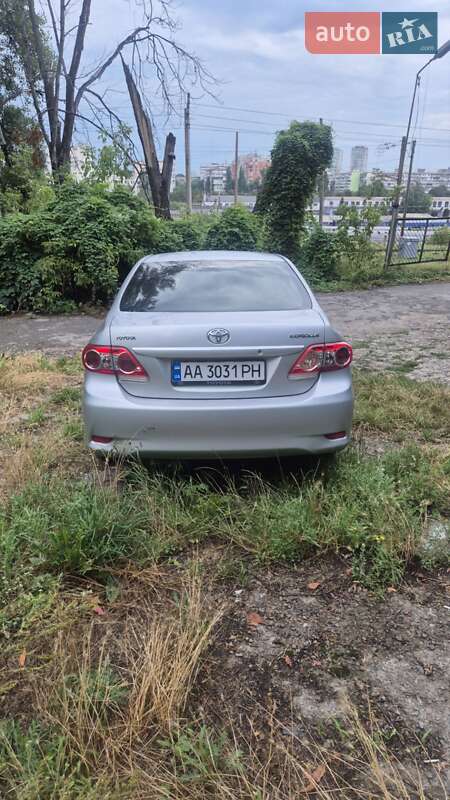 Седан Toyota Corolla 2010 в Киеве фото 2 Седан Toyota Corolla 2010 в Киеве