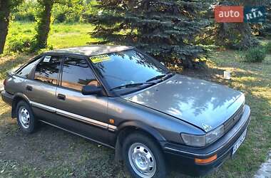 Седан Toyota Corolla 1989 в Первомайську