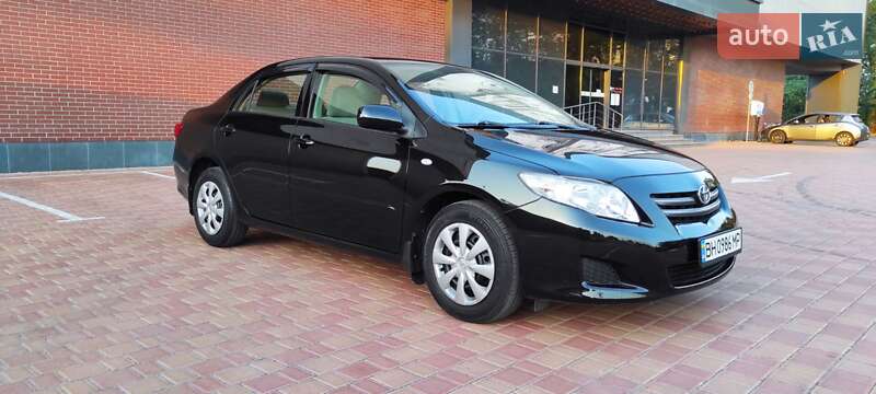 Седан Toyota Corolla 2008 в Одессе