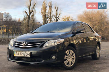 Седан Toyota Corolla 2011 в Киеве