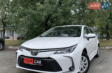 Седан Toyota Corolla 2020 в Киеве
