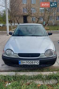 Седан Toyota Corolla 1998 в Овидиополе
