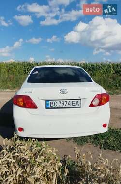 Седан Toyota Corolla 2008 в Тернополі