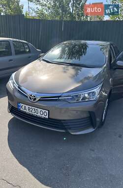 Седан Toyota Corolla 2018 в Переяславе