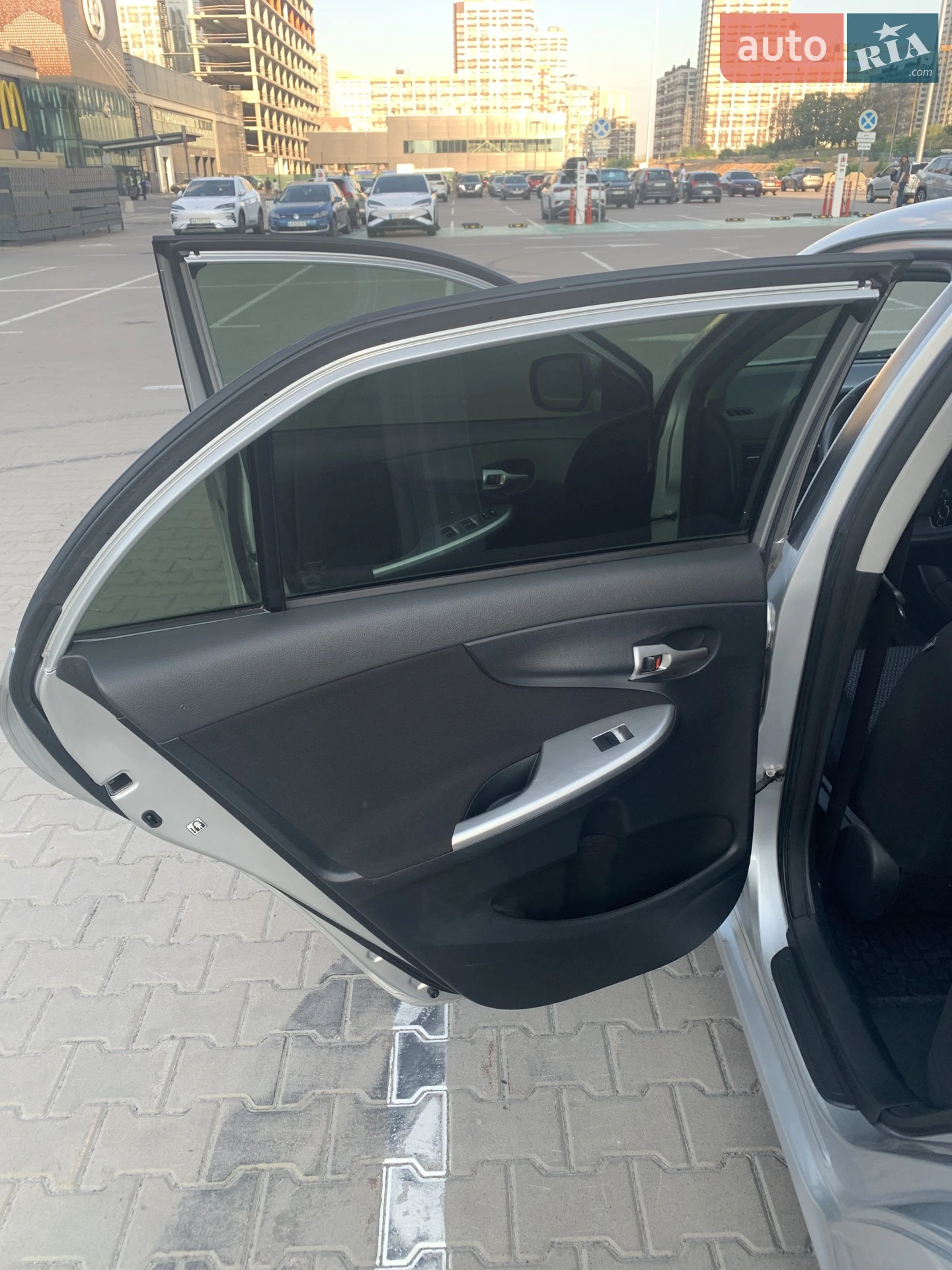2013 Toyota Corolla - мініатюра 11