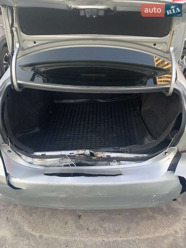 Седан Toyota Corolla 2013 в Києві