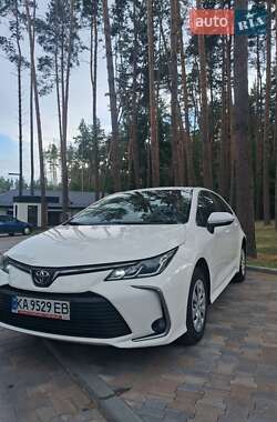 Седан Toyota Corolla 2021 в Киеве