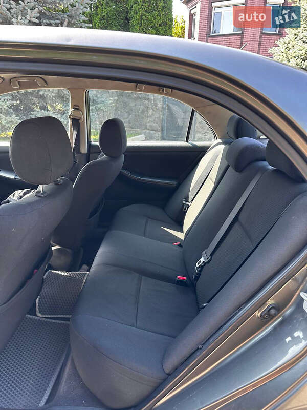 Седан Toyota Corolla 2006 в Киеве