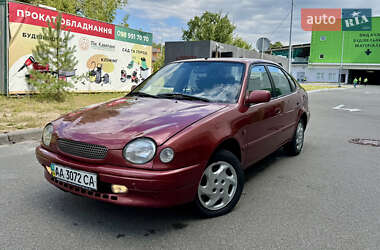 Хэтчбек Toyota Corolla 1999 в Киеве