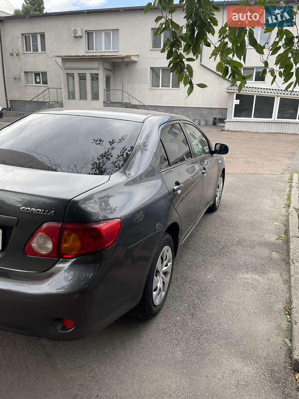 Седан Toyota Corolla 2007 в Киеве