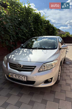 Седан Toyota Corolla 2009 в Кривом Роге
