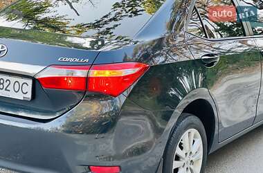Седан Toyota Corolla 2016 в 