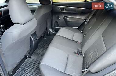 Седан Toyota Corolla 2016 в 