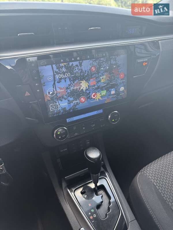 Седан Toyota Corolla 2014 в Киеве