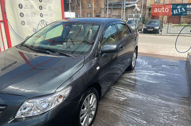 Седан Toyota Corolla 2008 в Сумах