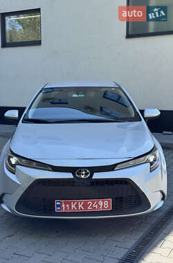 Седан Toyota Corolla 2022 в Хмельницькому