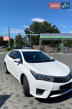 Седан Toyota Corolla 2014 в Кропивницком