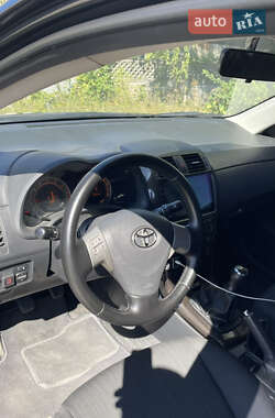 Седан Toyota Corolla 2007 в  фото 6 Седан Toyota Corolla 2007 в