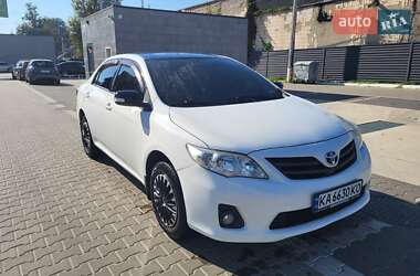 Седан Toyota Corolla 2011 в Києві