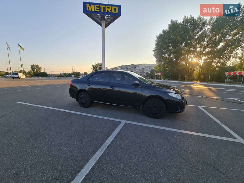 Седан Toyota Corolla 2008 в Києві