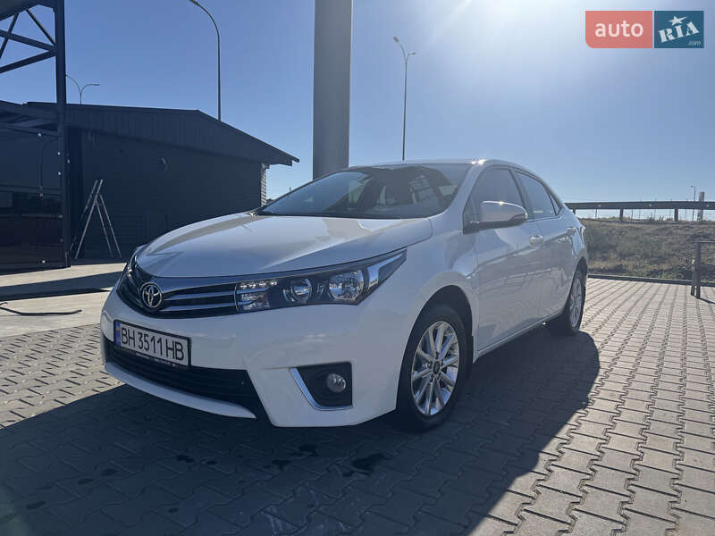 Седан Toyota Corolla 2016 в Одессе