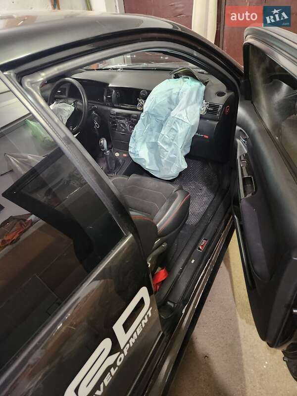 Хетчбек Toyota Corolla 2002 в Дніпрі