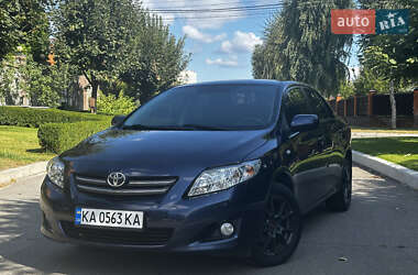 Седан Toyota Corolla 2009 в Києві