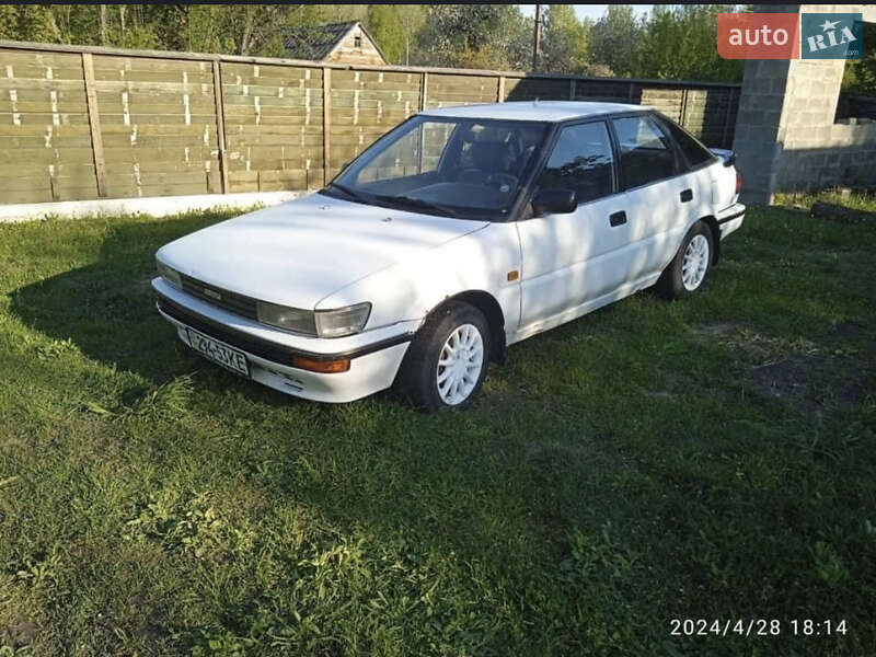Лифтбек Toyota Corolla 1987 в Дымере фото 3 Лифтбек Toyota Corolla 1987 в Дымере