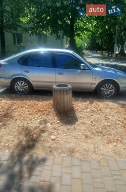 Хэтчбек Toyota Corolla 1998 в 