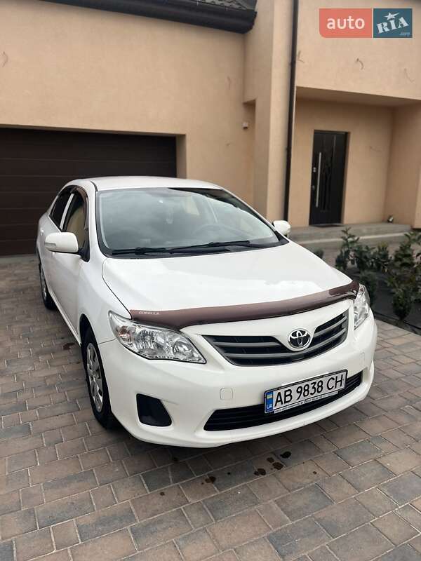 Седан Toyota Corolla 2010 в Виннице
