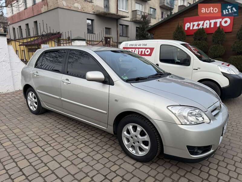 Хэтчбек Toyota Corolla 2005 в Ковеле