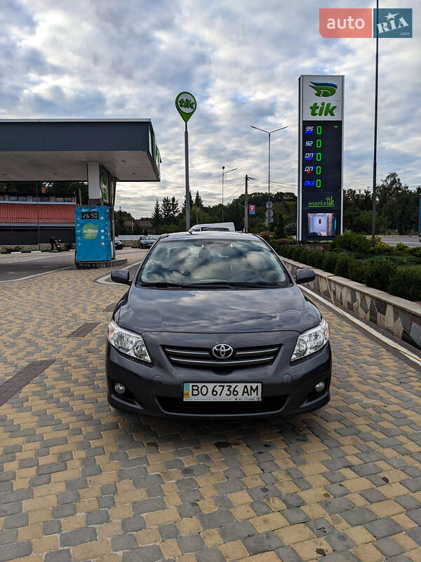 Седан Toyota Corolla 2008 в Копычинце
