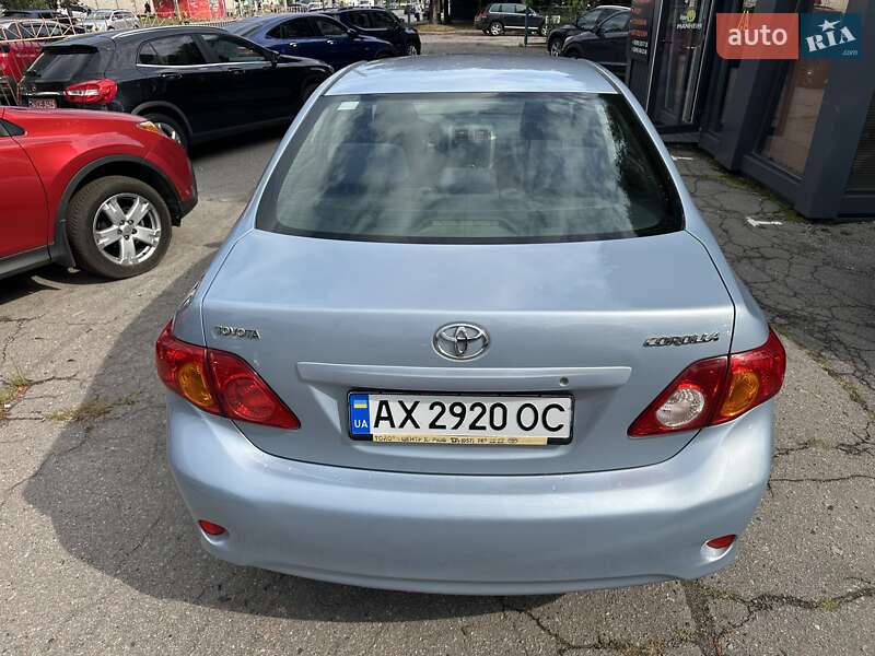 Седан Toyota Corolla 2008 в Полтаве