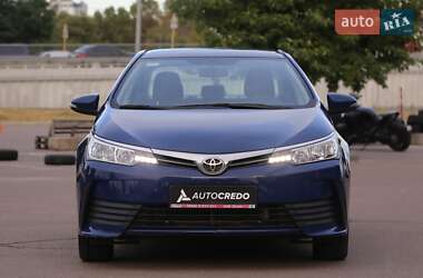 Седан Toyota Corolla 2016 в 