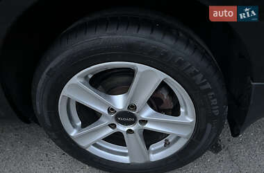 Седан Toyota Corolla 2009 в 
