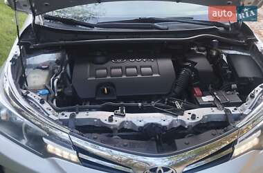 Седан Toyota Corolla 2016 в Запоріжжі