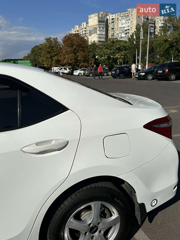 Седан Toyota Corolla 2015 в Одессе фото 22 Седан Toyota Corolla 2015 в Одессе