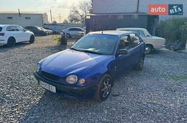 Хэтчбек Toyota Corolla 1998 в 