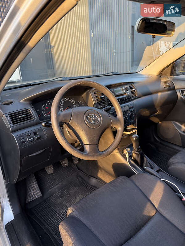 Седан Toyota Corolla 2002 в Голованівську