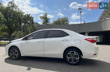 Седан Toyota Corolla 2013 в Києві