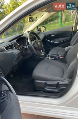 Седан Toyota Corolla 2020 в 