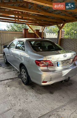 Седан Toyota Corolla 2010 в 