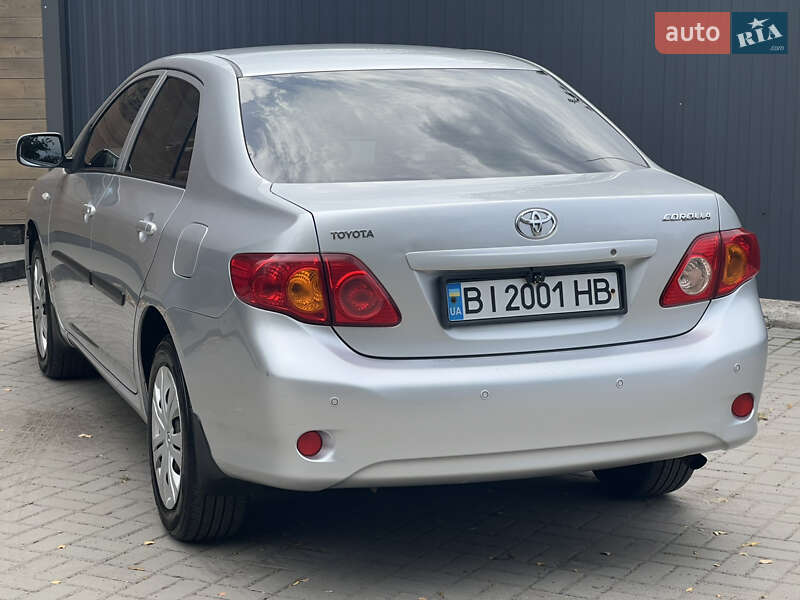 Седан Toyota Corolla 2008 в Черкассах