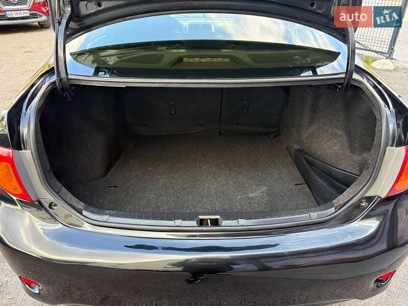Седан Toyota Corolla 2007 в Виннице