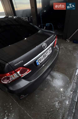 Седан Toyota Corolla 2010 в 