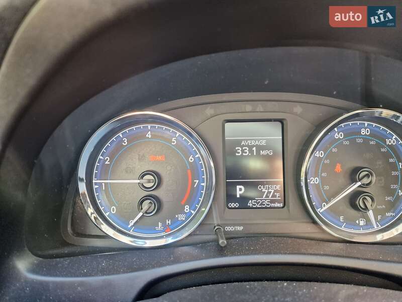 Седан Toyota Corolla 2019 в Николаеве