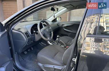 Седан Toyota Corolla 2009 в 