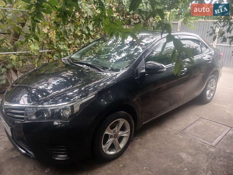 Седан Toyota Corolla 2014 в Измаиле